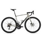 Giant Defy Advanced SL 1 országúti versenyzésre