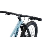 Liv Lurra 2 merevfarú hegyi