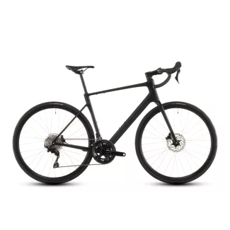 Cube Attain C:62 Race blackline országúti kerékpár